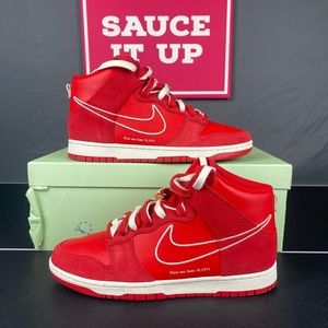 Dunk High SE 'First Use Pack-University Red' Sz 10 Lightly used